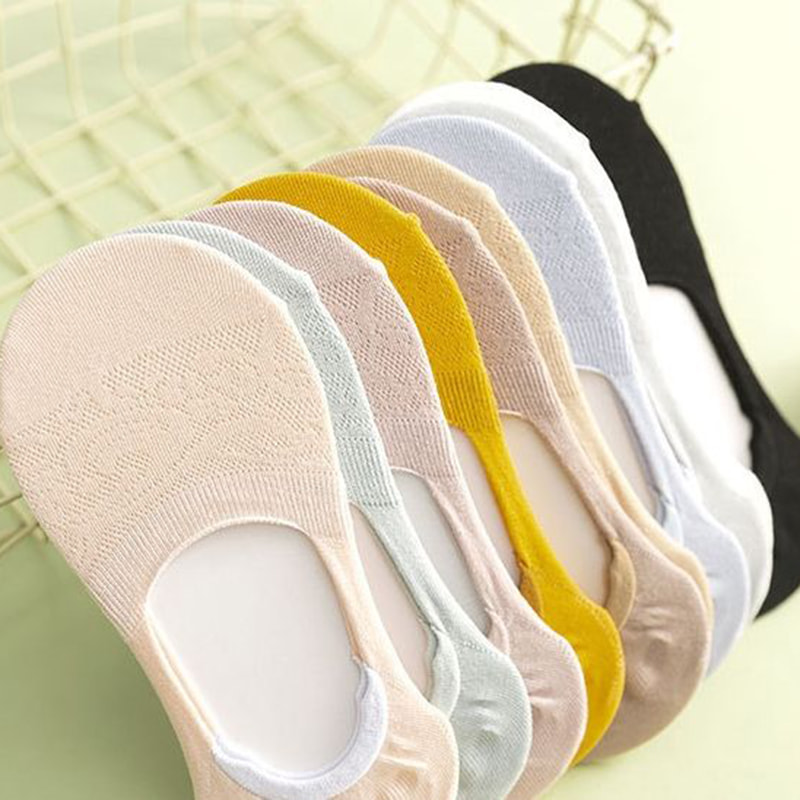 جوارب القوارب النسائية ذات الألوان الصلبة مع الجوارب الضحلة المجوفة جوارب القوارب النسائية ذات الألوان الصلبة مع الجوارب الضحلة المجوفة