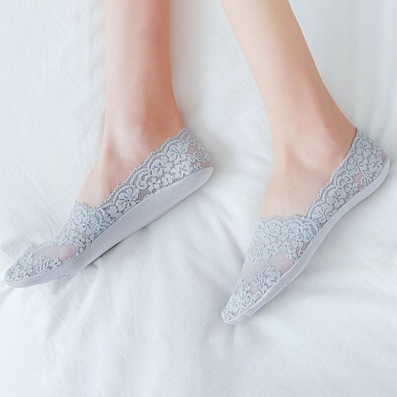 جوارب القارب الدانتيل للنساء في الربيع والصيف ، رقيقة ، قطع منخفضة ، جوارب غير مرئية ، سيليكون مضاد للانزلاق